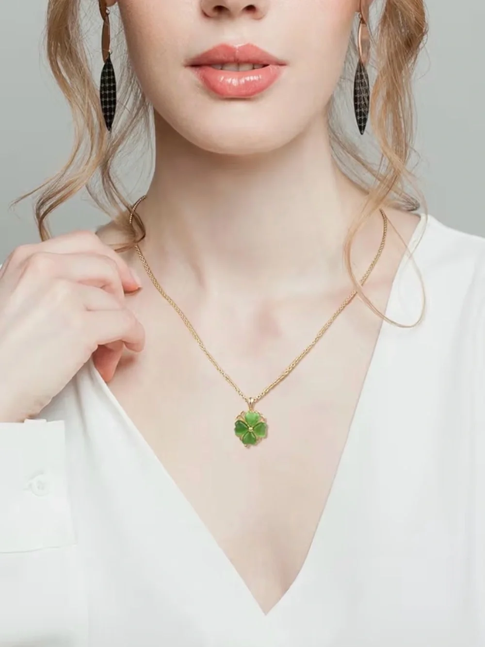 Gold-Tone Jade 4 Leaf Clover Pendant Necklace - Women Jewelry